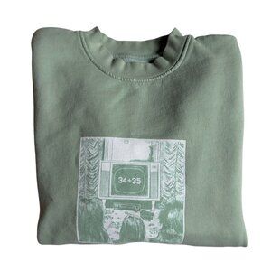 Women’s Crewneck Sweatshirt in Sage Green with Graphic Print